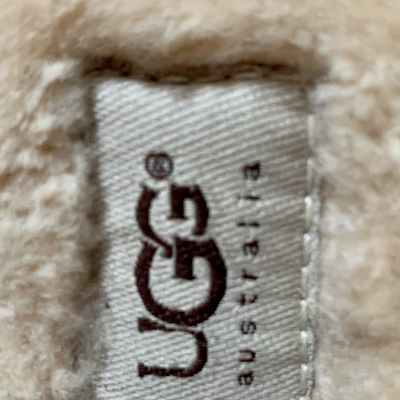 UGG Elsey Lace-up Suede Boots, Size 7 - Picture 7 of 8